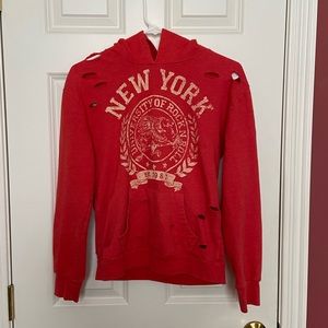 ✨5/$15✨ Distressed sweatshirt